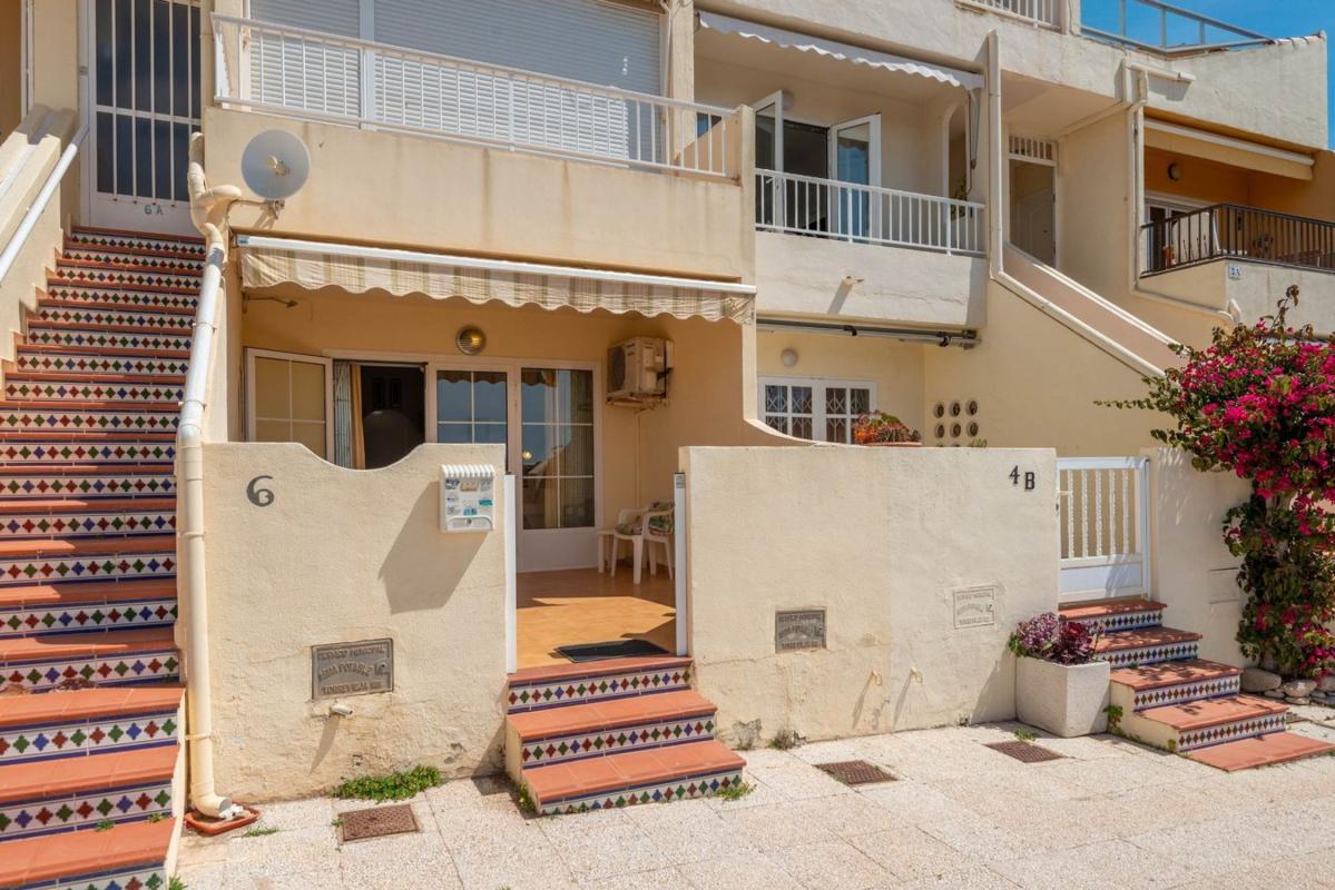Продажа квартиры на Piso en Calle Narváez, 6, La Veleta, Torrevieja, Торревьеха
photo 1