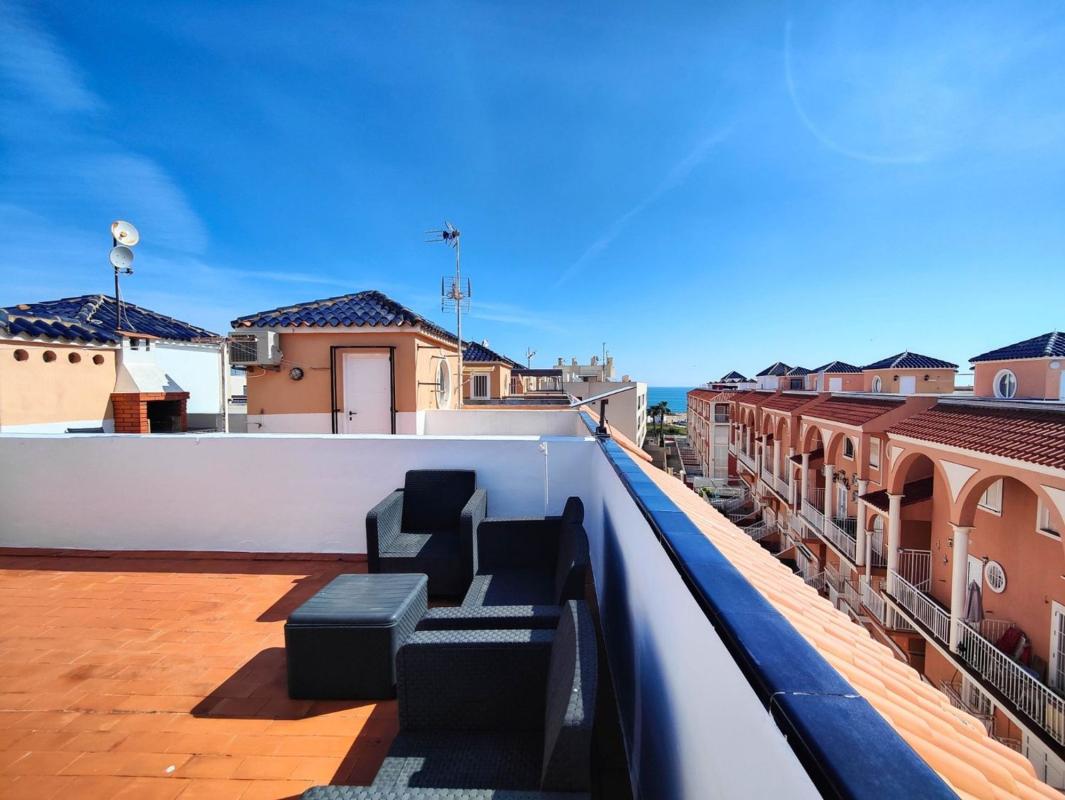 Продажа пентхауса на  Ático en Calle Puerto del Romano, Gaspar Perrelló, Torrevieja, Торревьеха photo 3
