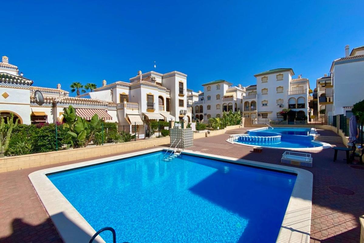 Sprzedaż duplexu w Dúplex en Cañada del Molino, Torrevieja, Torrevieja photo 1
