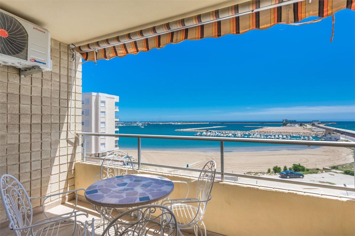 Продажа квартиры на Piso en Avenida Doctor Gregorio Marañón, El Acequión, Torrevieja, Торревьеха
photo 1