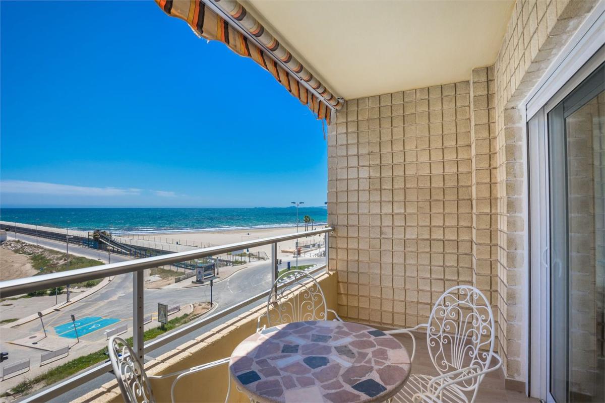 Продажа квартиры на Piso en Avenida Doctor Gregorio Marañón, El Acequión, Torrevieja, Торревьеха
photo 3