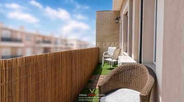 Sale of flat in Piso en Centro Urbano, Denia, Denia
thumbnail 1