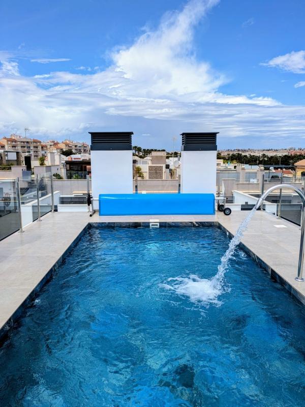 Sprzedaż mieszkania w Piso en Calle Mar Baltico, 5, Playa de los Locos, Torrevieja, Torrevieja
photo 4