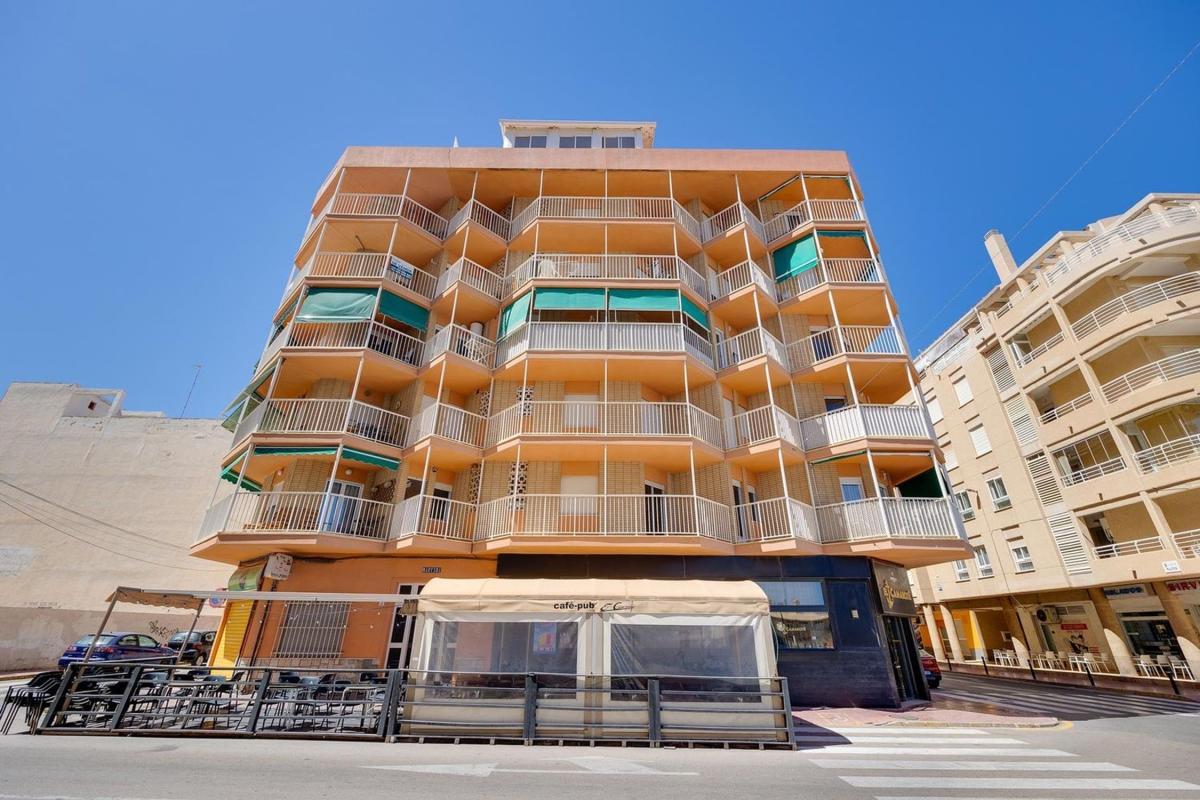 Продажа квартиры на Piso en Gaspar Perrelló, Torrevieja, Торревьеха
 photo 2