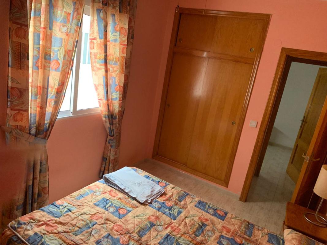 Sale of apartment in Piso en Calle los Gases, 50, Avenida Habaneras - Curva de Palangre, Torrevieja, Torrevieja
photo 5