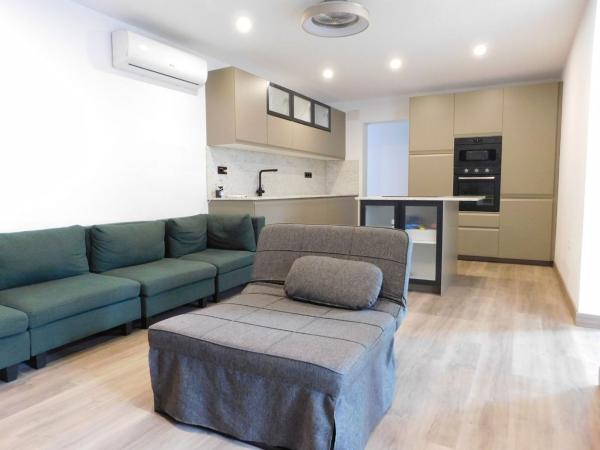 Independent chalet for sale in Casa o chalet en Centro, San Miguel de Salinas, San Miguel de Salinas
thumbnail 1