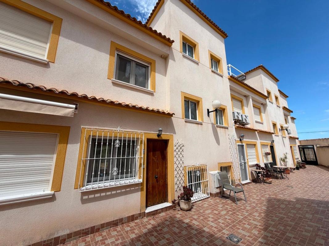 Properties for sale and rent in Spain photo 3