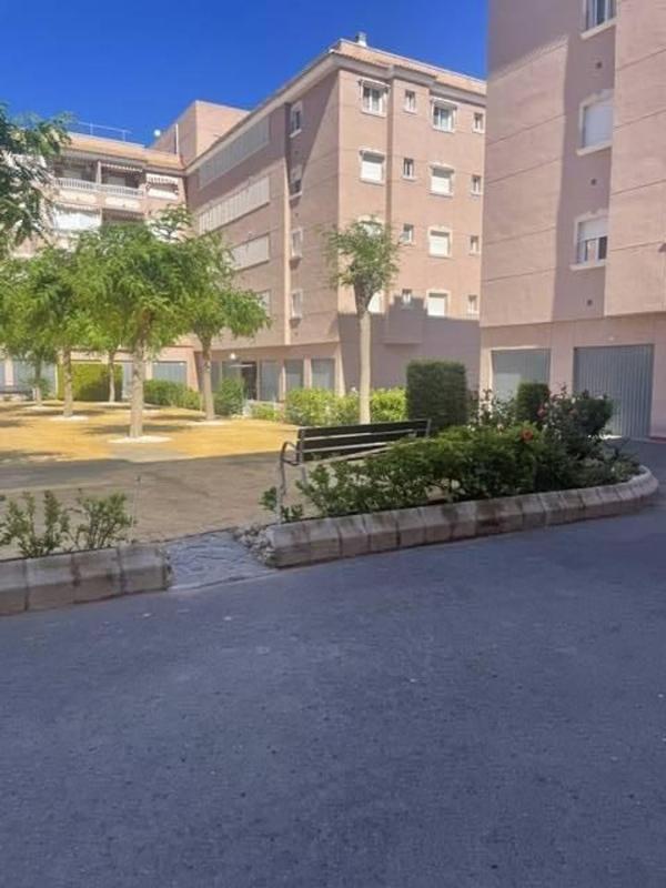 Venta de piso en Piso en Avenida del Tamarit, Tamarit - Playa Lissa, Santa Pola, Santa Pola
photo 2