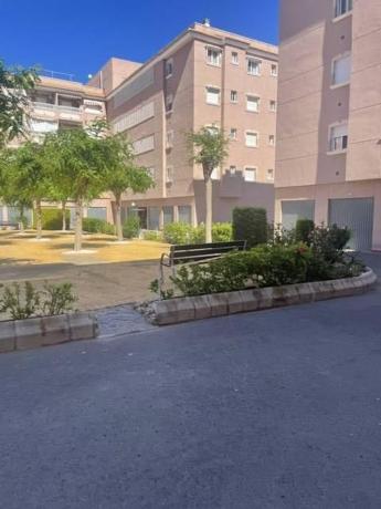 Venta de piso en Piso en Avenida del Tamarit, Tamarit - Playa Lissa, Santa Pola, Santa Pola
thumbnail 1