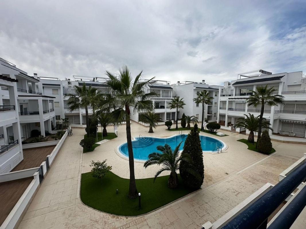 Продажа квартиры на Piso en Avenida del Pacífico, La Veleta, Torrevieja, Торревьеха
photo 1