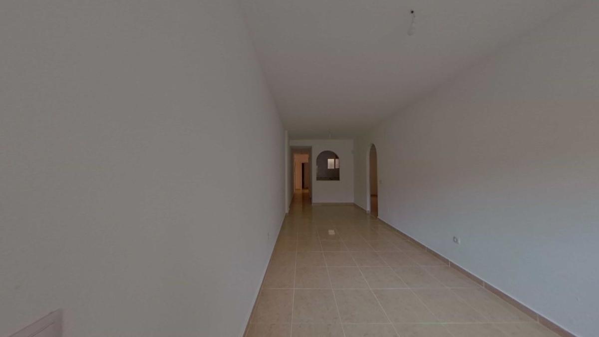 Sale of apartment in Piso en Calle de Pedro Lorca, Las Piscinas Naturales, Torrevieja, Torrevieja
photo 5