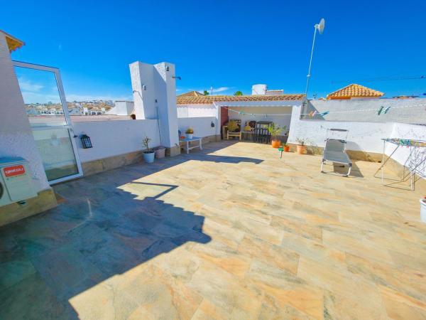 Ático en venta en  Ático en Calle Melocotonero, Desamparados-Hurchillo-Torremendo, Orihuela, Orihuela photo 2