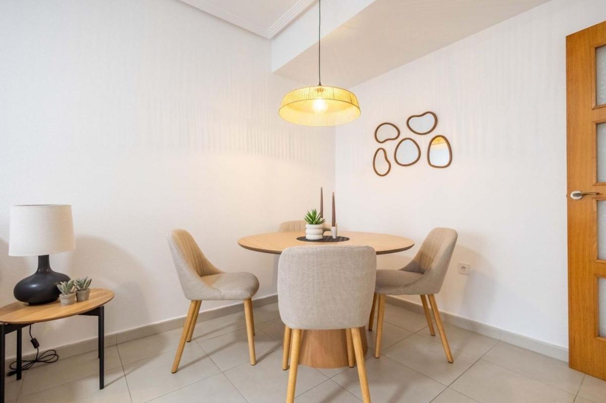 Sale of apartment in Piso en Calle Moriones, Las Piscinas Naturales, Torrevieja, Torrevieja
photo 4