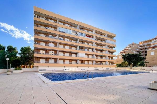 Продажа квартиры на Piso en Calle Arrecife, Punta Prima, Torrevieja, Торревьеха
photo 1