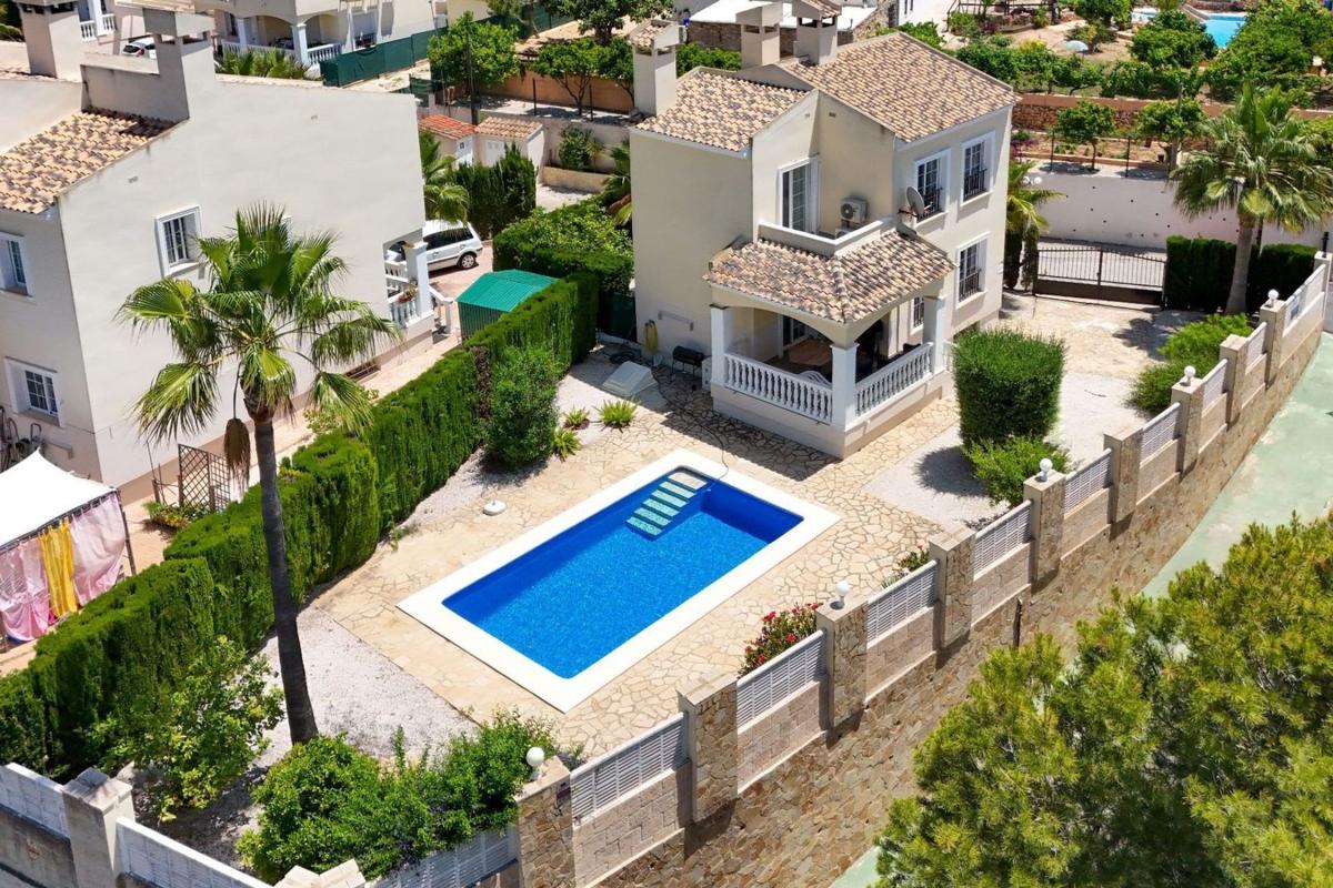 Properties for sale and rent in Spain photo 1