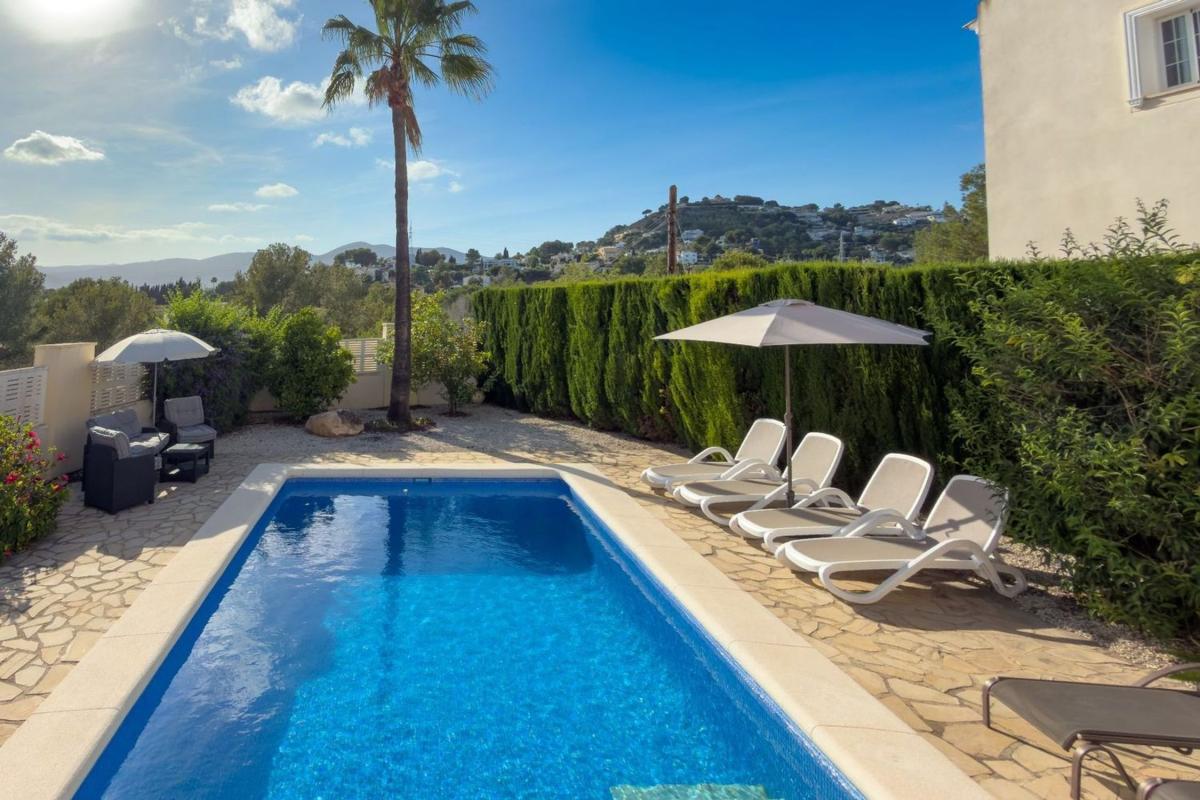 Properties for sale and rent in Spain photo 2