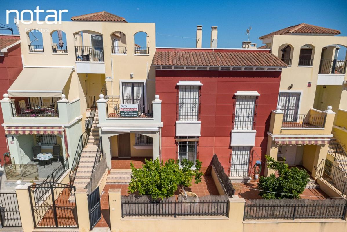 Sprzedaż mieszkania w Piso en Calle Fray Luis de León, Aguas Nuevas, Torrevieja, Torrevieja
photo 1