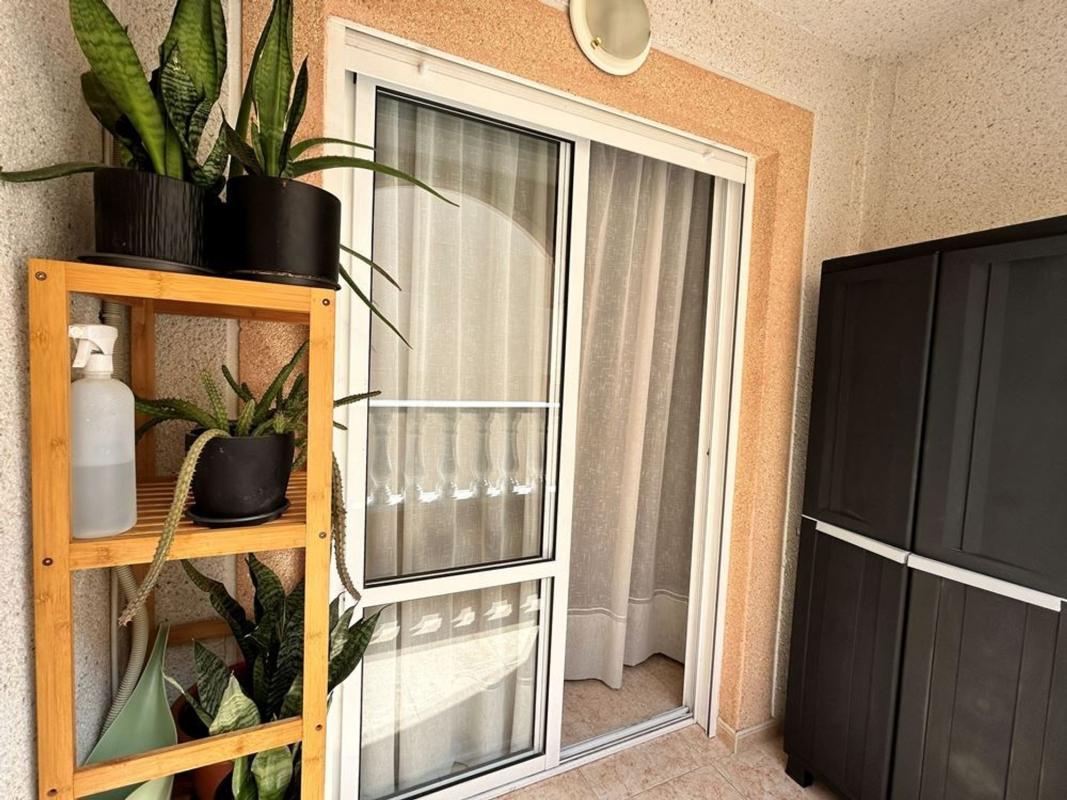 Venta de piso en Piso en Calle Torresal, El Molino, Torrevieja, Torrevieja
 photo 2