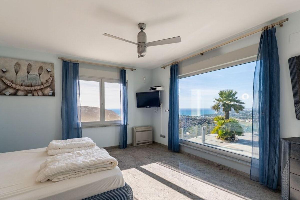 Properties for sale and rent in Spain photo 2