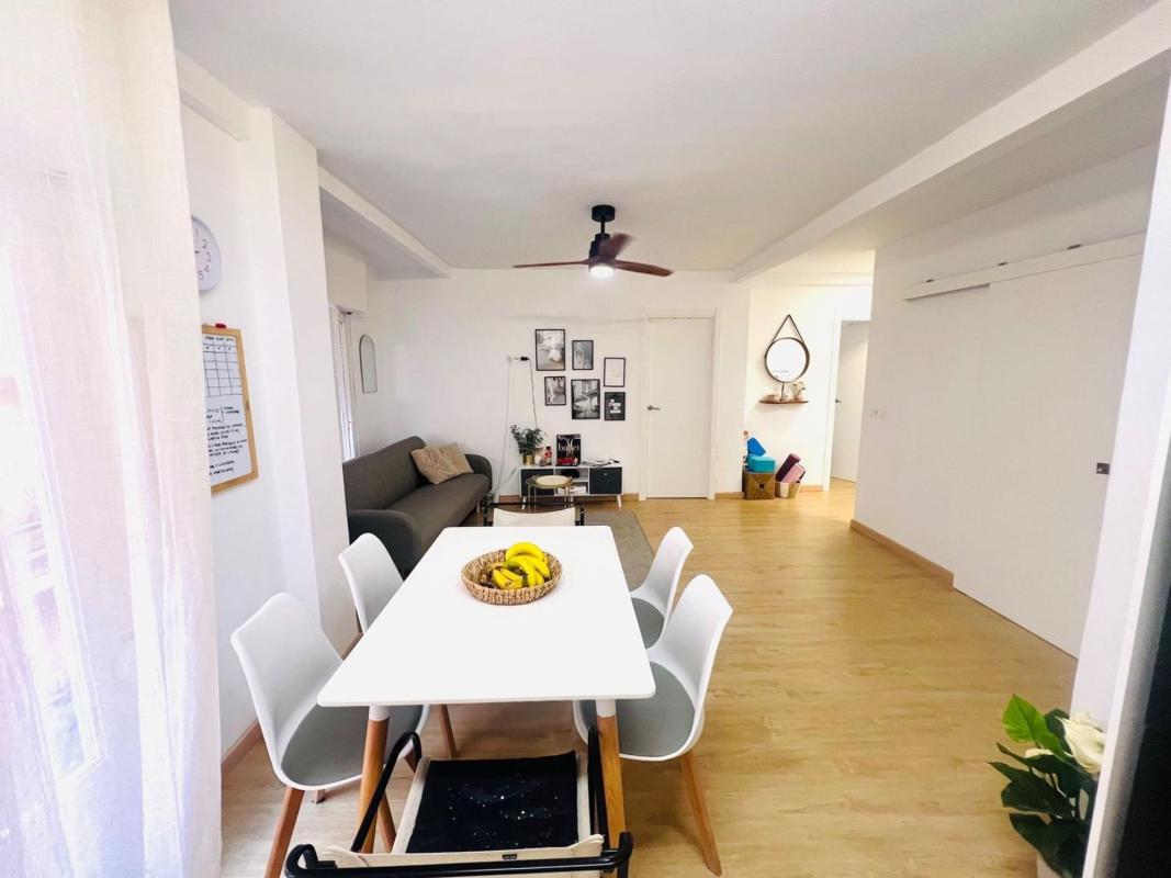 Sale of apartment in Piso en Centro, Elche / Elx, Elche / Elx
 photo 2