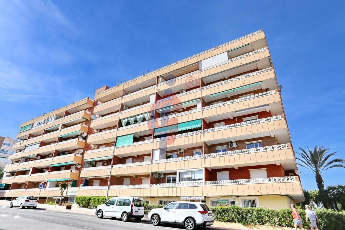 Продажа квартиры на Piso en Avenida de las Olas, 7, Punta Prima, Torrevieja, Торревьеха
 photo 2
