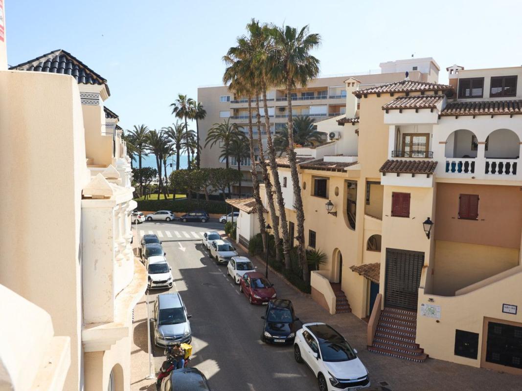 Sprzedaż mieszkania w Piso en Calle Poeta Rabindranath Tagore, Zona los Frutales, Torrevieja, Torrevieja
photo 2