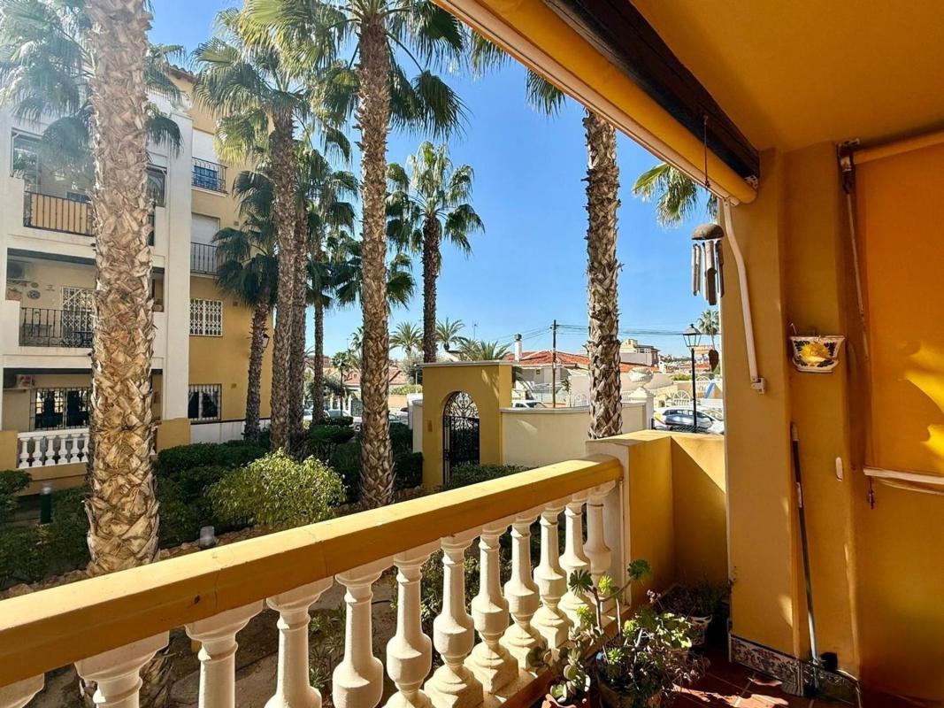 Sprzedaż mieszkania w Piso en Zona los Frutales, Torrevieja, Torrevieja
 photo 2