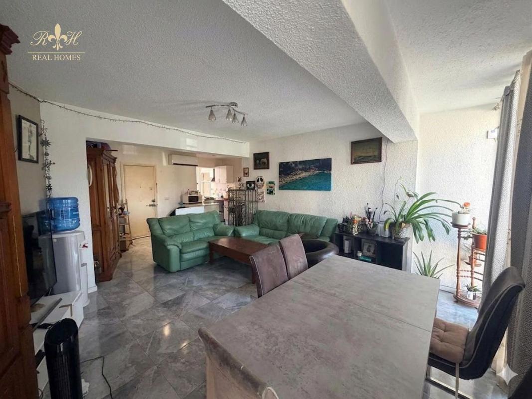 Venta de piso en Piso en Calle de Tomàs Ortuño, Centro Urbano, Benidorm, Benidorm
photo 1