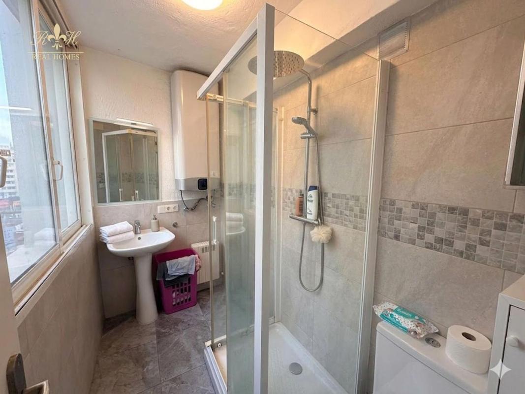 Venta de piso en Piso en Calle de Tomàs Ortuño, Centro Urbano, Benidorm, Benidorm
photo 2