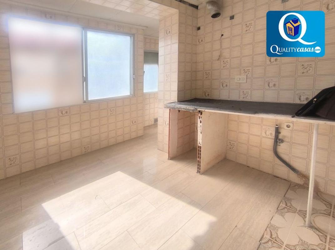 Sale of apartment in Piso en La Florida Portazgo, Alicante / Alacant, Alicante
photo 4