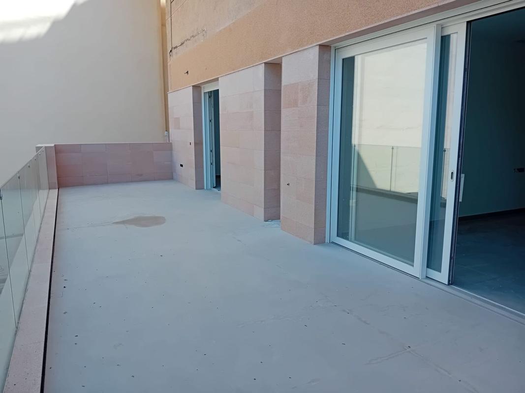 Sale of apartment in Piso en Centro, Elche / Elx, Elche / Elx
 photo 3