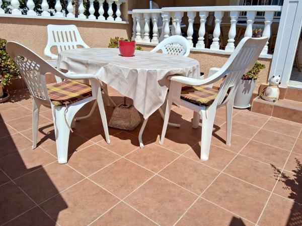 Chalet adosado en Calle las Mimosas, Gaspar Perrelló, Torrevieja thumbnail 2