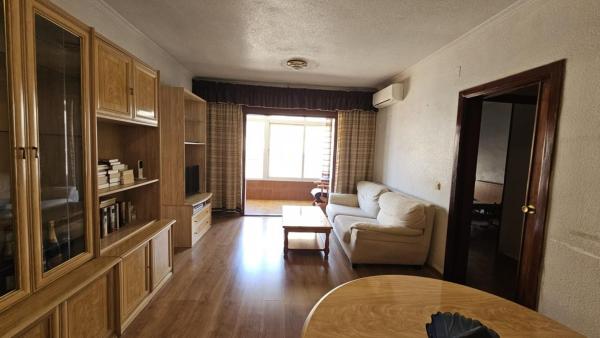 Продажа квартиры на Piso en Calle San Policarpo, Puerto Deportivo, Torrevieja, Торревьеха
photo 1