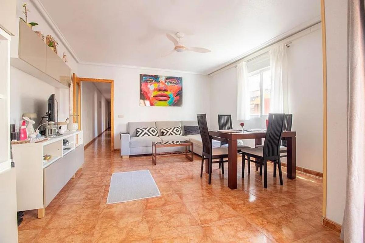 Venta de piso en Piso en Calle Patricio Perez, 86, El Molino, Torrevieja, Torrevieja
photo 1