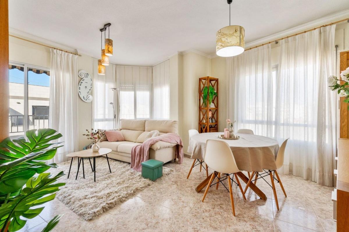 Продажа квартиры на Piso en Puerto Deportivo, Torrevieja, Торревьеха
photo 1