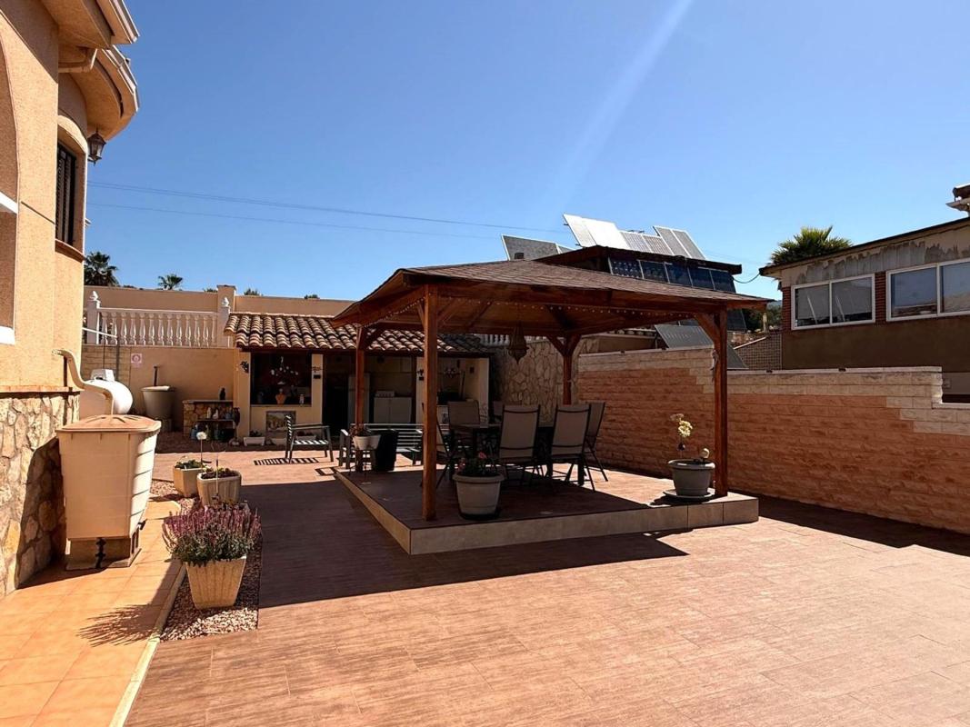 Properties for sale and rent in Spain photo 5