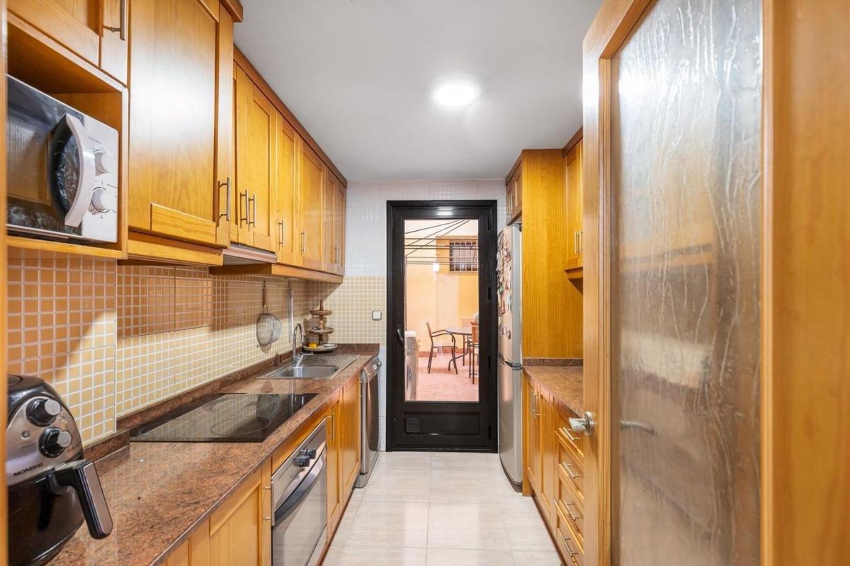 Venta de piso en Piso en Calle Apolo, 66, Antonio Machado, Torrevieja, Torrevieja
photo 5