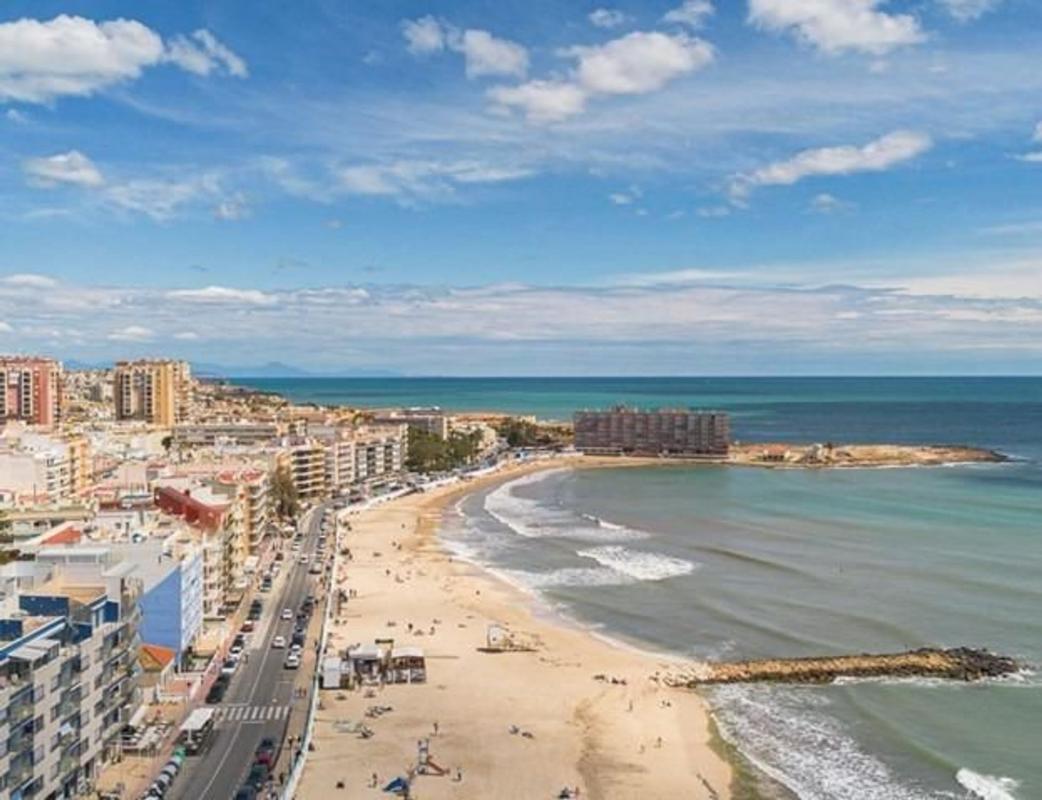 Sprzedaż poddasza w Ático en Avenida Doctor Mariano Ruiz Canovas, Playa de los Locos, Torrevieja, Torrevieja photo 3