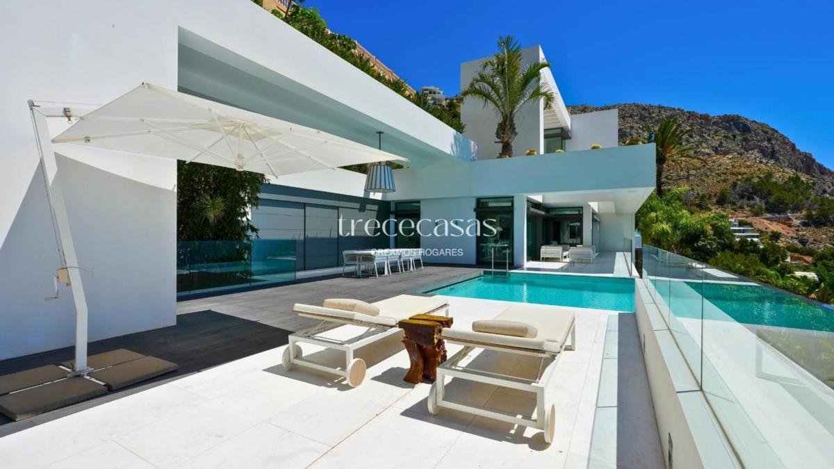 Properties for sale and rent in Spain photo 4