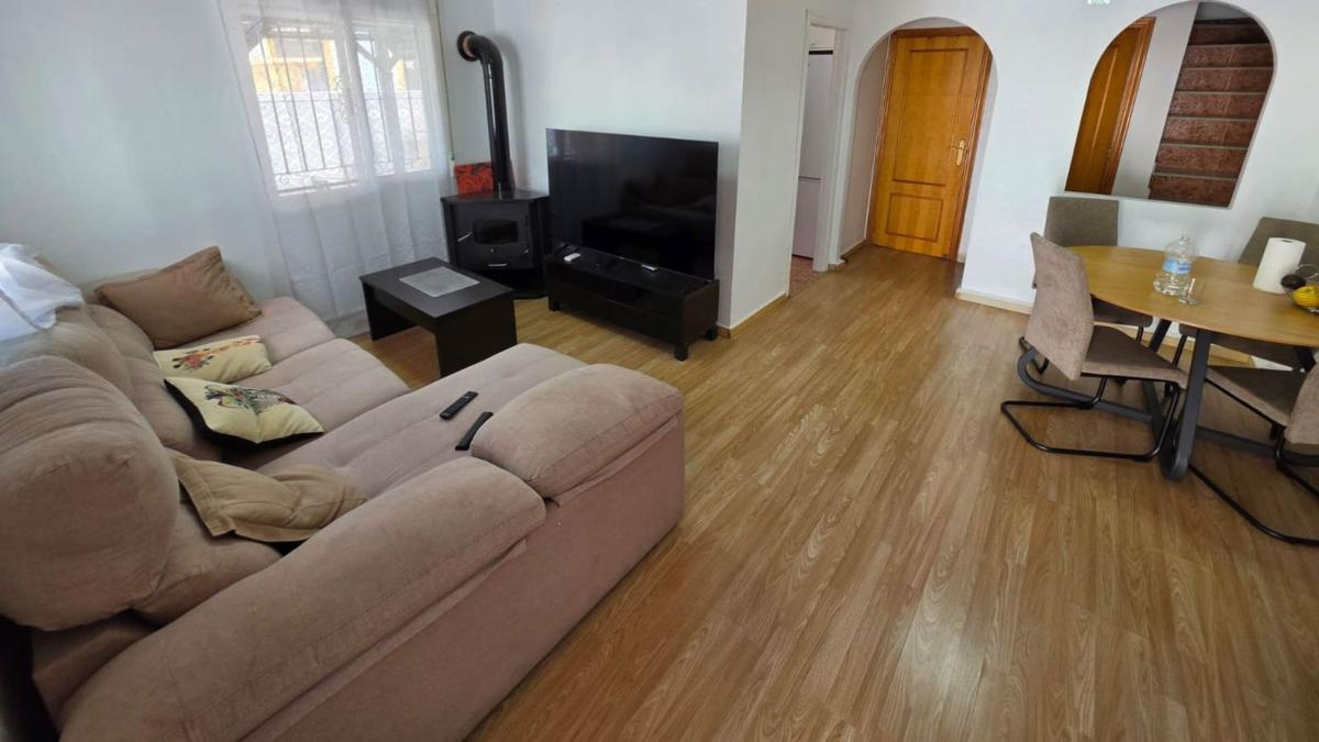 Sprzedaż niezależnego domku jednorodzinnego w Chalet pareado en Calle Alfredo Kraus, 76, La Siesta - El Salado - Torreta, Torrevieja, Torrevieja photo 5