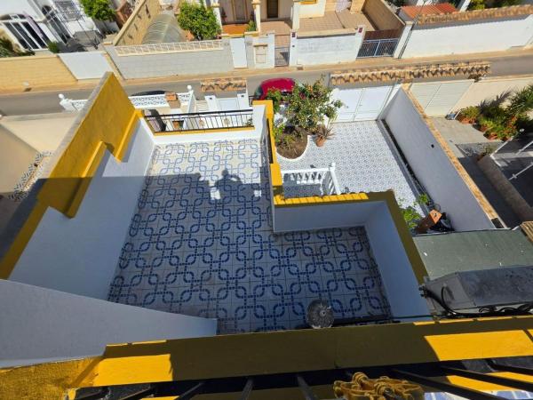 Chalet adosado en Calle Francisco Diez Martinez, La Siesta - El Salado - Torreta, Torrevieja photo 3