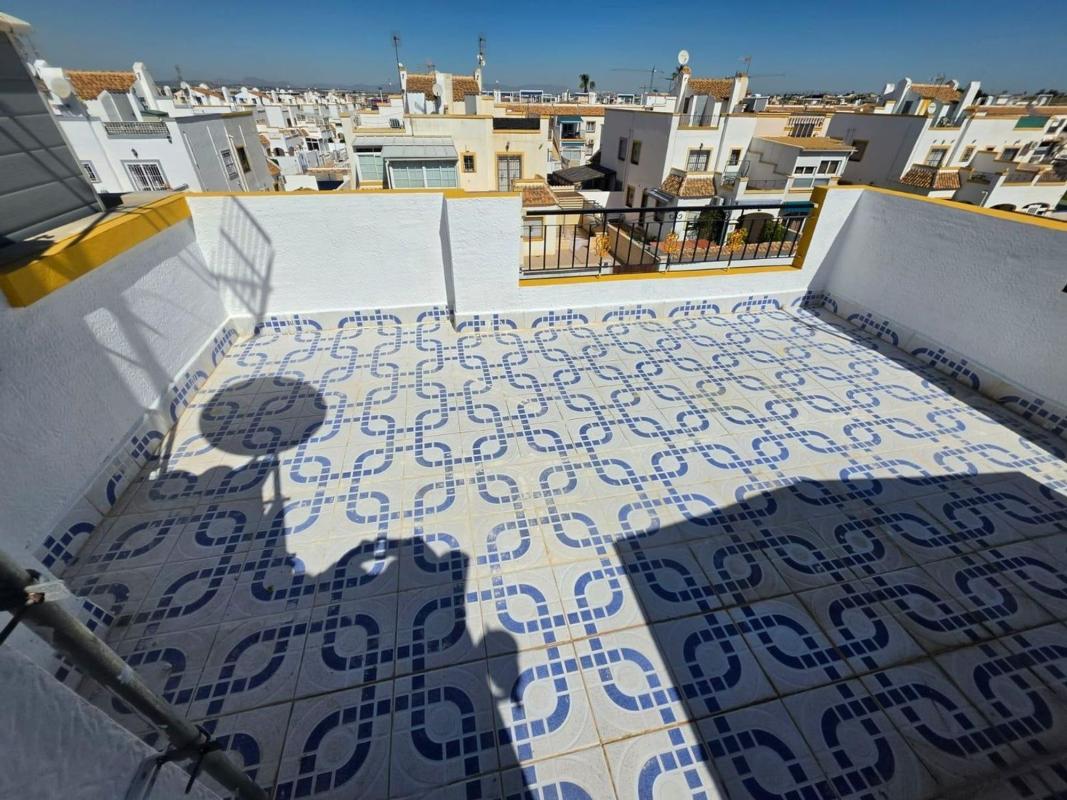 Продажа таунхауса в Chalet adosado en Calle Francisco Diez Martinez, La Siesta - El Salado - Torreta, Torrevieja , Торревьеха photo 5