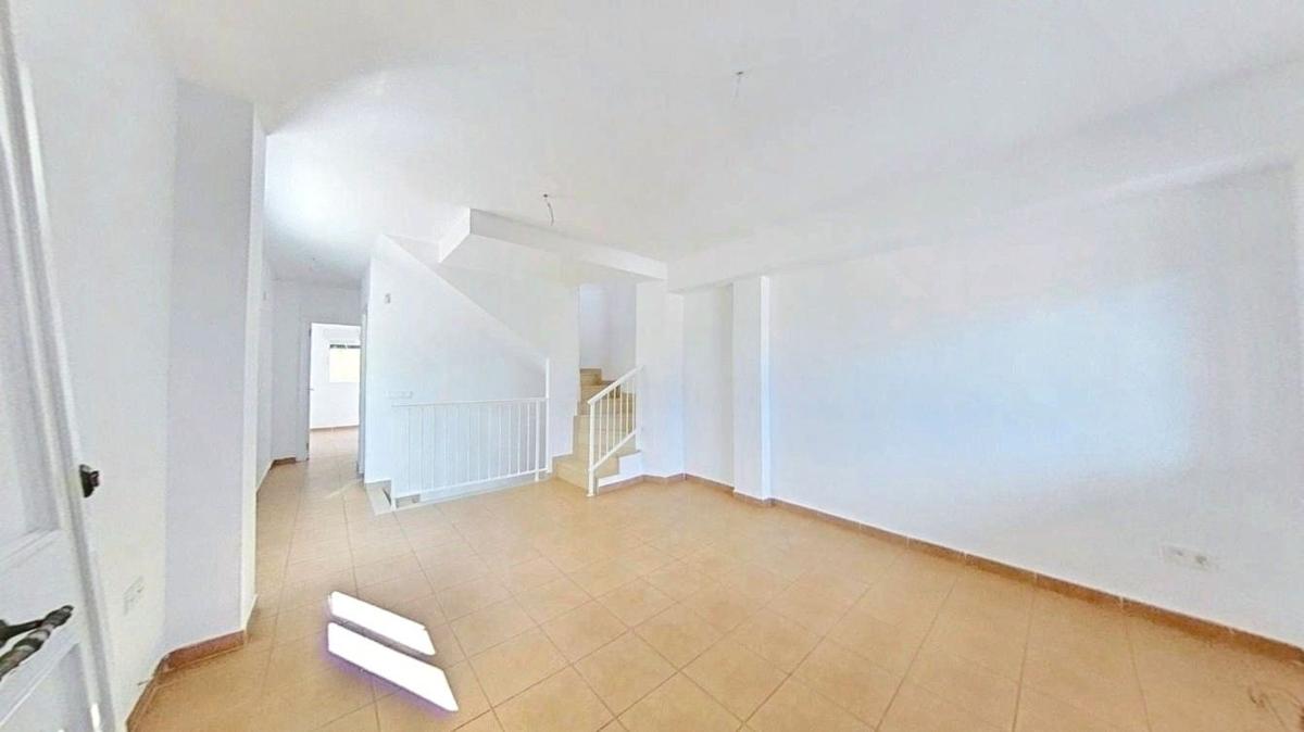Properties for sale and rent in Spain photo 5