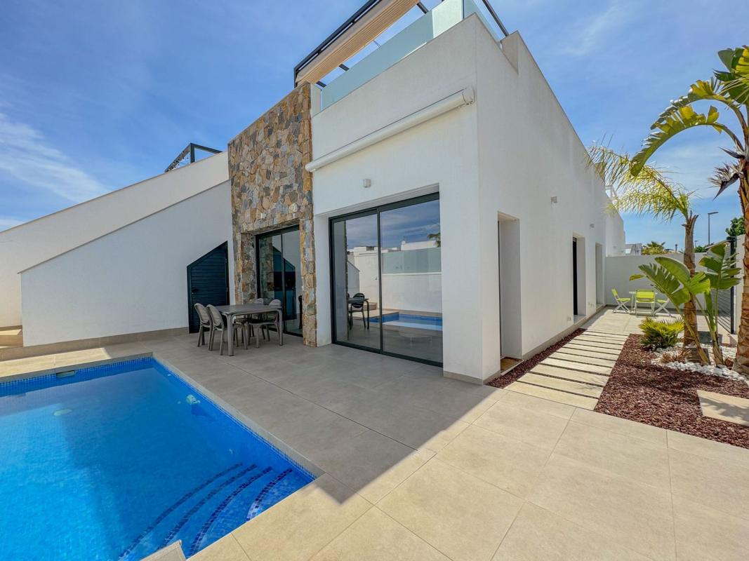 Properties for sale and rent in Spain photo 2