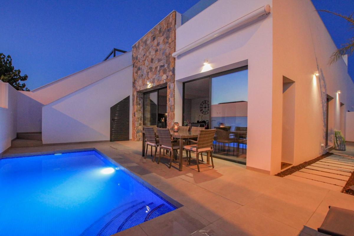 Properties for sale and rent in Spain photo 3