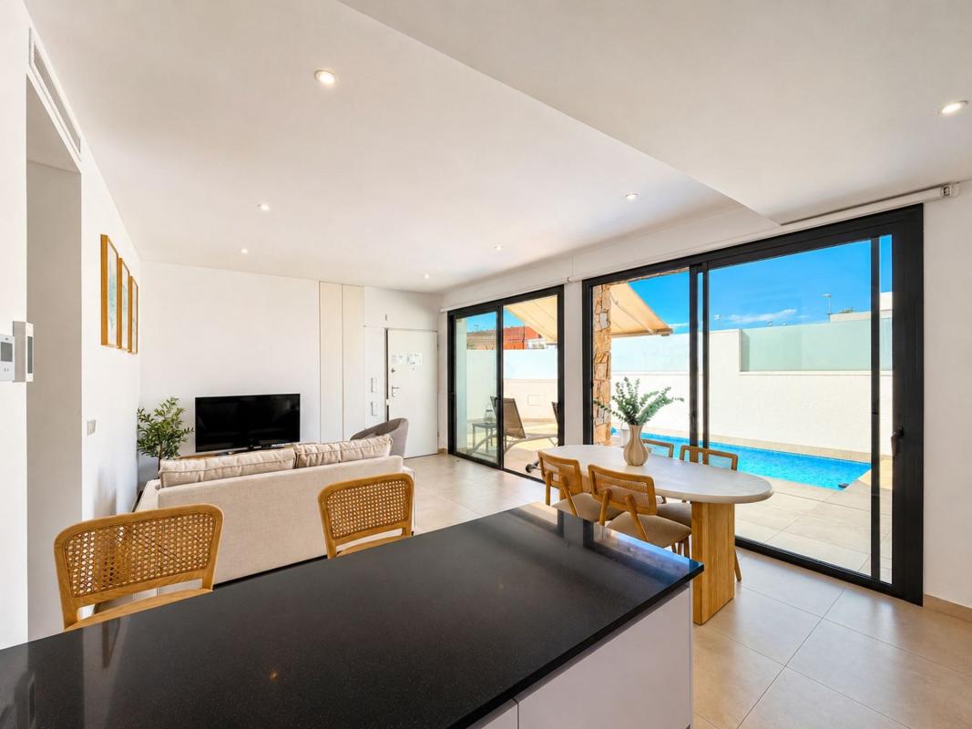 Properties for sale and rent in Spain photo 4