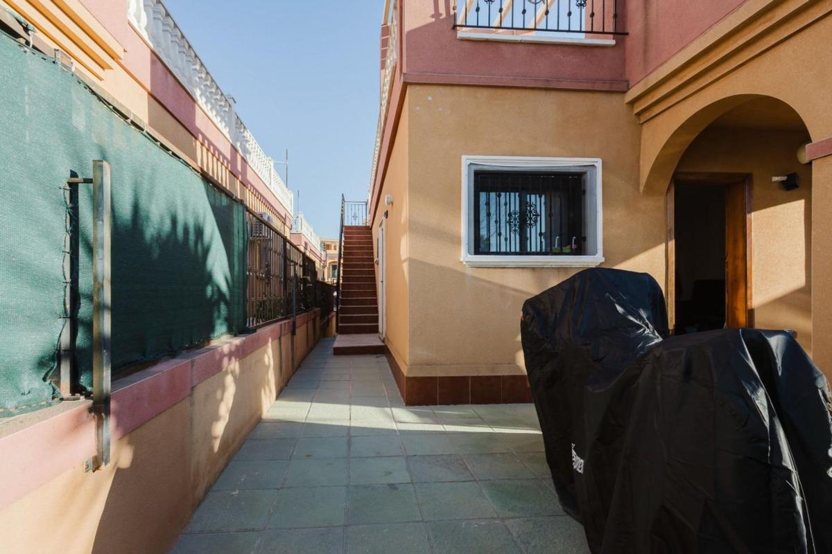 Properties for sale and rent in Spain photo 5