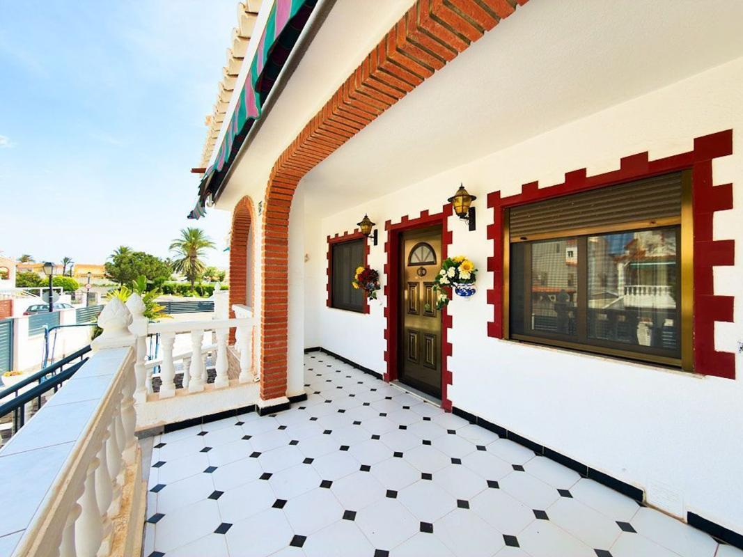 Properties for sale and rent in Spain photo 3