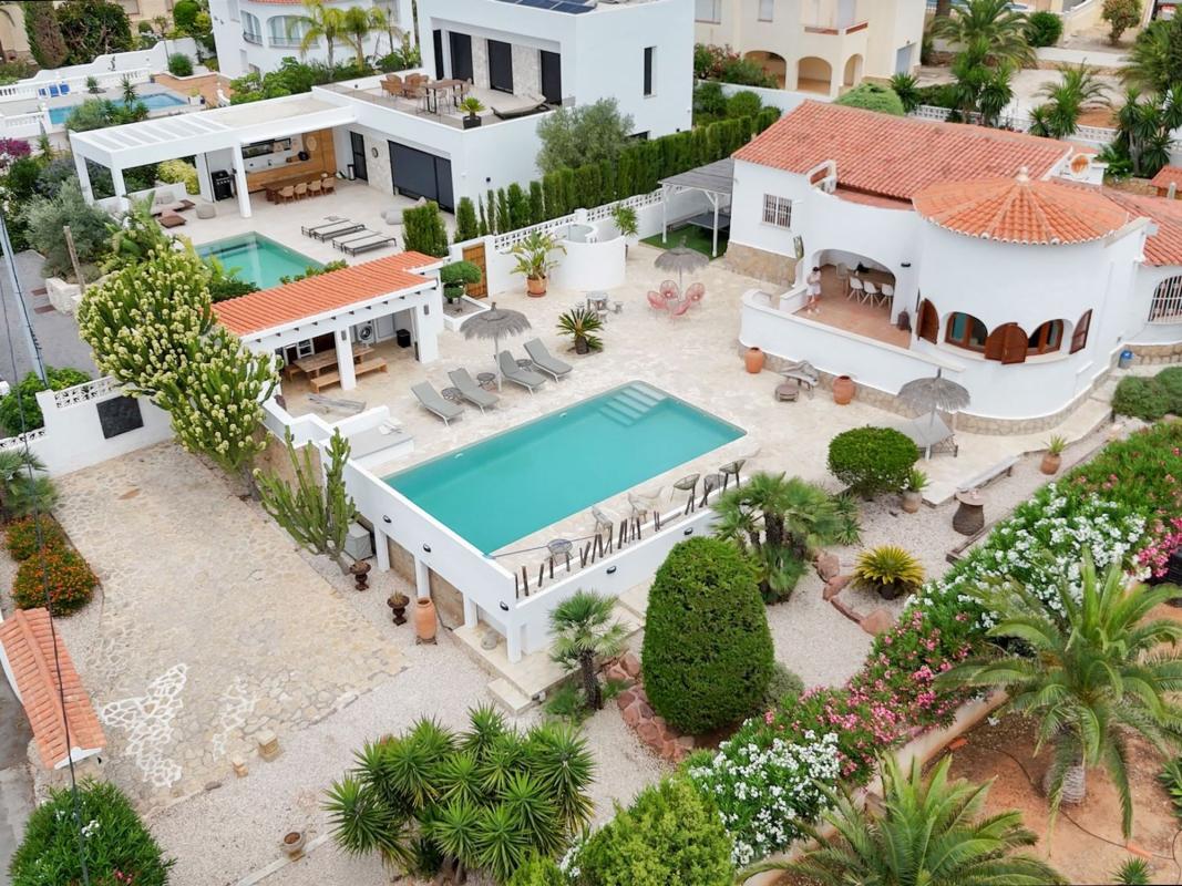 Properties for sale and rent in Spain photo 2