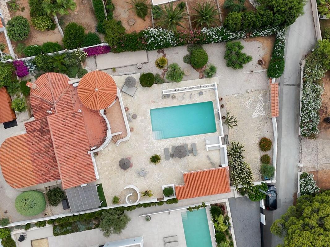 Properties for sale and rent in Spain photo 3